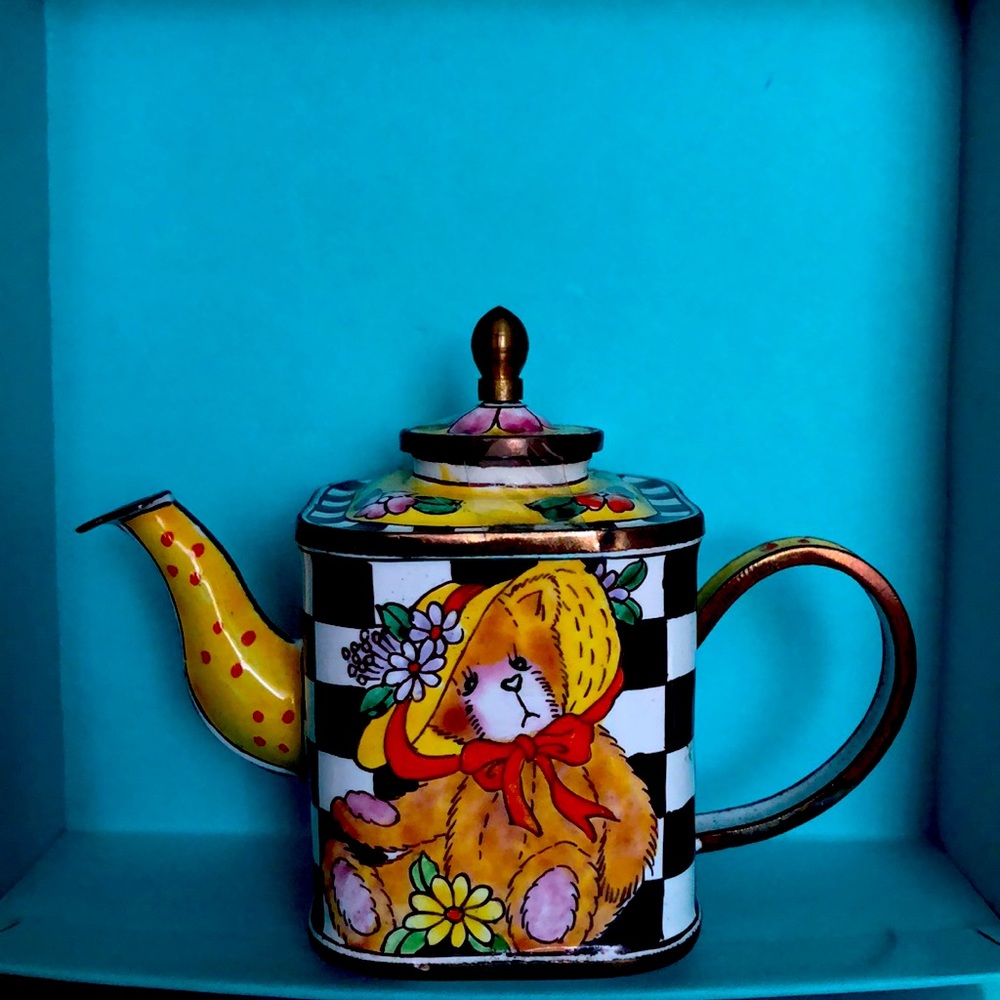 Kelvin Chen teapot